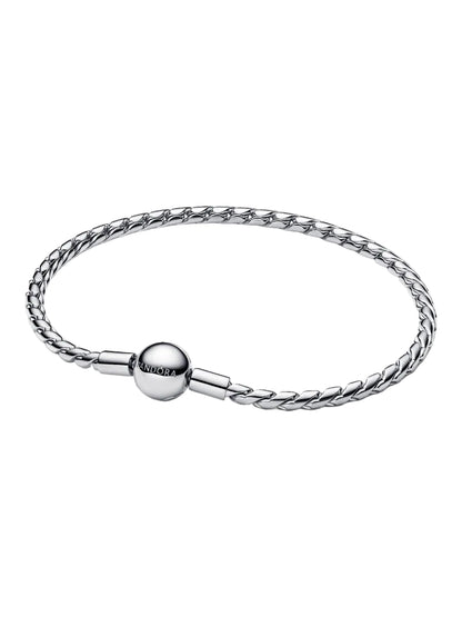 Round Clasp Wing Chain Bracelet